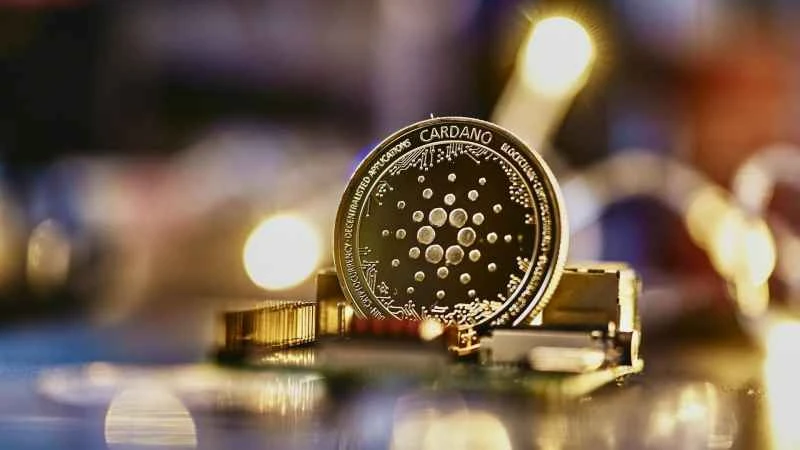 11億3000万ドルの仮想通貨清算により売り圧力が強まり、カルダノはデスクロスに直面