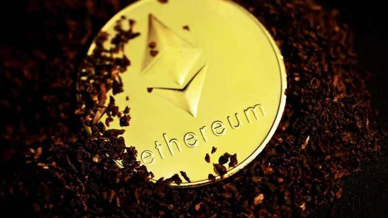 イーサリアム財団、価格が4,500ドルを超える中、450万ドル相当の1,000ETHを売却